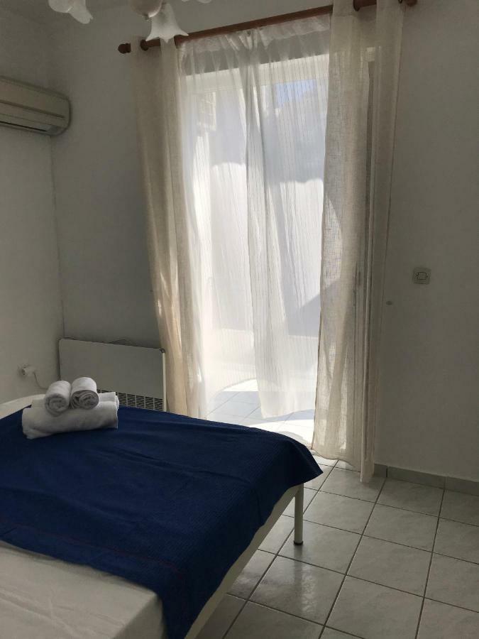 The Swan And The Gull, Porto Rafti Yacht Harbor Apartment Luaran gambar