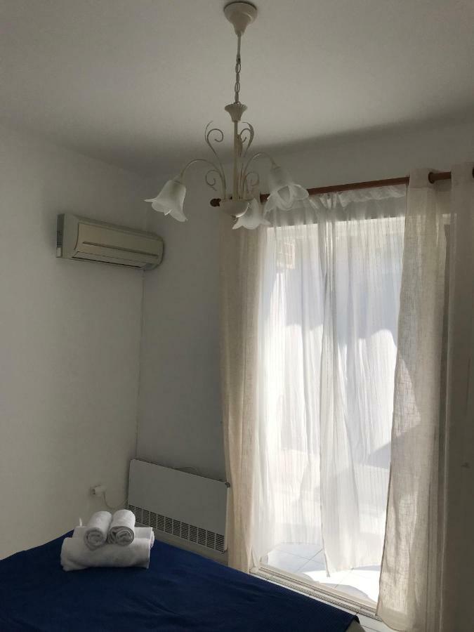 The Swan And The Gull, Porto Rafti Yacht Harbor Apartment Luaran gambar